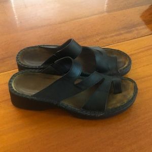 Naot Black Sandal, Euro 40
